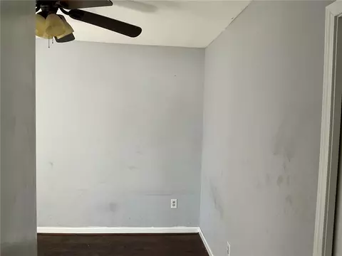 1115 E South 2nd St, Seneca, SC 29678 photo 5