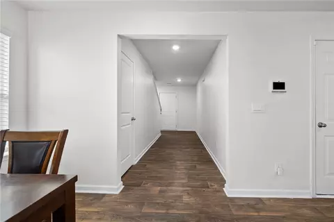 Entry Way - Undisclosed, Easley, SC 29640 photo 6 of 8