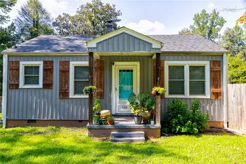 110 Dukeland Dr, Greenville, SC 29617