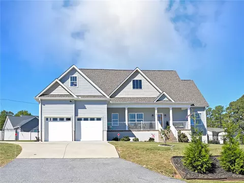 Exterior - 121 Rogers Rd, Pelzer, SC 29669 photo 2 of 10