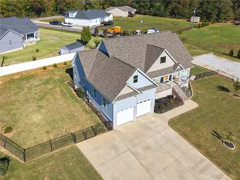 View/Area - 121 Rogers Rd, Pelzer, SC 29669 photo 3 of 5