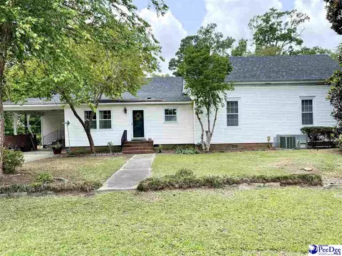 310 E Cleveland St, Dillon, SC 29536 photo 1