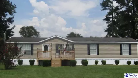 1906 Arrie Rd, Dillon, SC 29536 photo 1