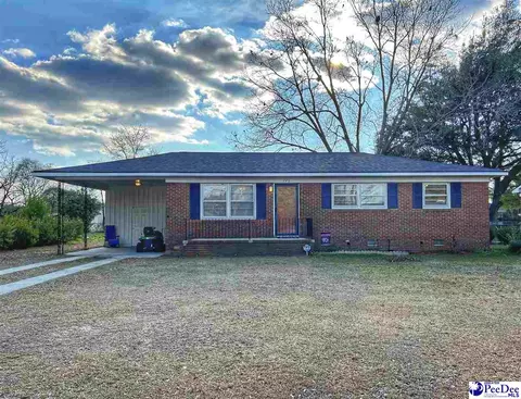 1320 E Cleveland St, Dillon, SC 29536 photo 1