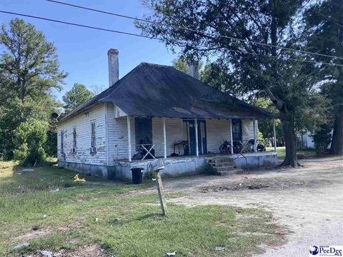 407 S 5th Ave, Dillon, SC 29536 photo 1