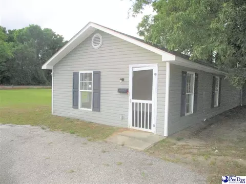 406 W Earl St, Dillon, SC 29536 photo 1