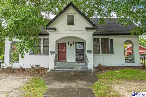 222 E Brooks St, Kingstree, SC 29556 photo 1
