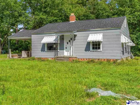 305 8th Ave, Dillon, SC 29536 photo 1