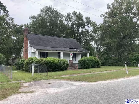 305 S 12th Ave, Dillon, SC 29536 photo 1