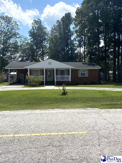 616 Mclean Dr, Dillon, SC 29536 photo 1
