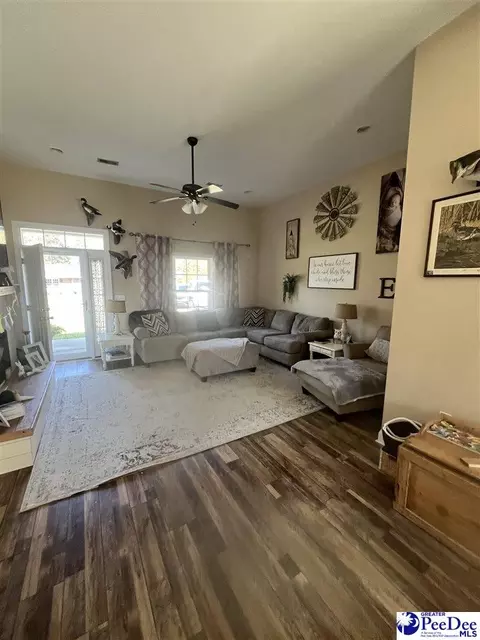 604 E 7th Ave, Lake View, SC 29563 photo 3