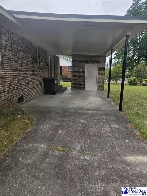 625 Julia Ln, Dillon, SC 29536 photo 9