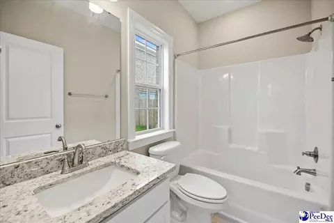 Bath - 1485 Summergate, Florence, SC 29501 photo 5 of 6