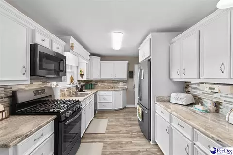 1007 E Main St, Dillon, SC 29536 photo 9