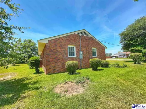 Exterior - 304 E Wilson St, Dillon, SC 29536 photo 4 of 9