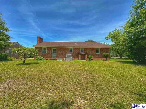 Exterior - 304 E Wilson St, Dillon, SC 29536 photo 7 of 9