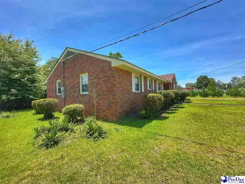Exterior - 304 E Wilson St, Dillon, SC 29536 photo 2 of 9