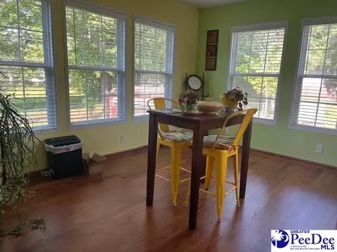 75 Ski Cove Ln, Hartsville, SC 29550 photo 2