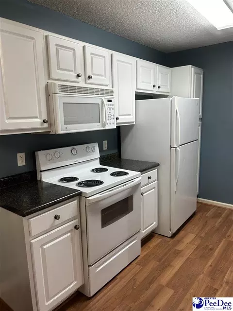 533 3rd Loop Rd #A, Florence, SC 29505 photo 4