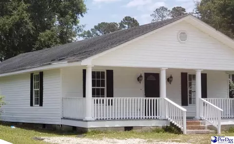 805 E Cleveland St, Dillon, SC 29536 photo 1