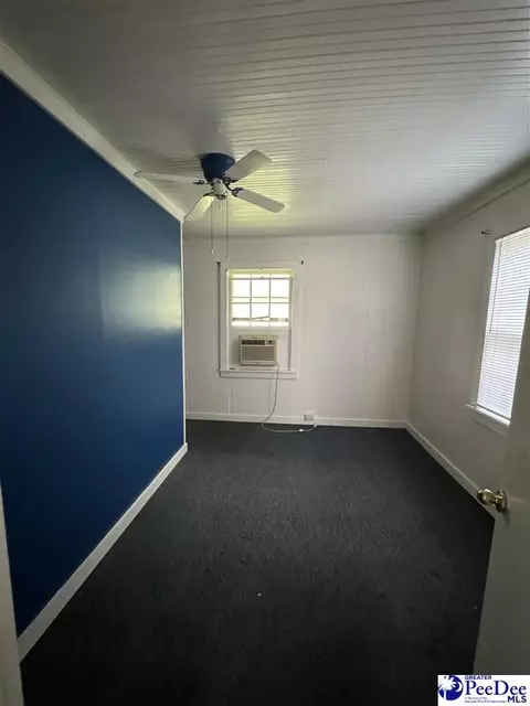 1109 E Calhoun St, Dillon, SC 29536 photo 4