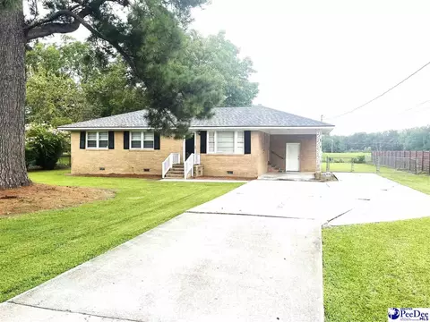632 E Hampton St, Olanta, SC 29114 photo 5