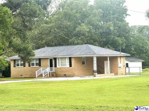 632 E Hampton St, Olanta, SC 29114 photo 3