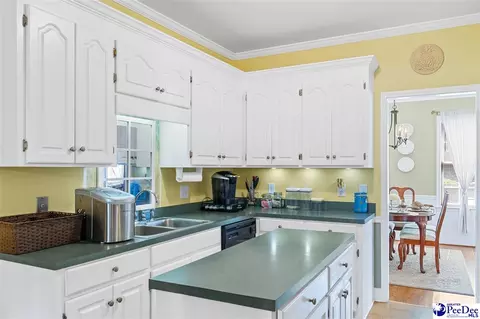 3218 W Hampton Pointe Dr, Florence, SC 29501 photo 14