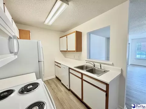 521 3rd Loop Rd #A, Florence, SC 29505 photo 8
