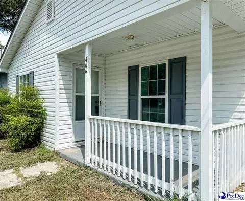 404 W Calhoun St, Dillon, SC 29536 photo 2