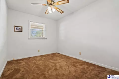 105 Windsor Dr, Cheraw, SC 29520 photo 8