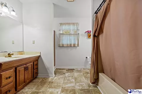 105 Windsor Dr, Cheraw, SC 29520 photo 11