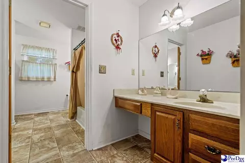 105 Windsor Dr, Cheraw, SC 29520 photo 10