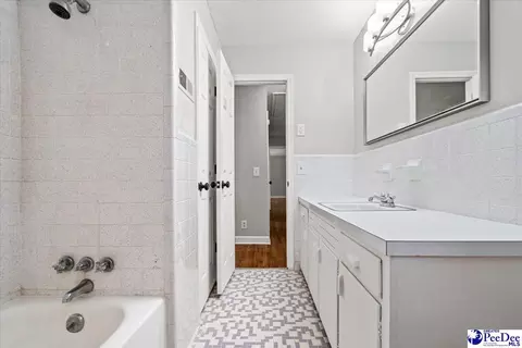 Bath - 1721 Progress St, Florence, SC 29501 photo 2 of 3