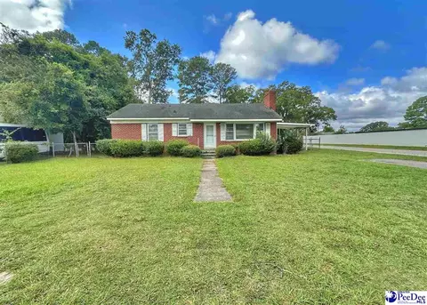 229 Stewart St, Dillon, SC 29536 photo 2