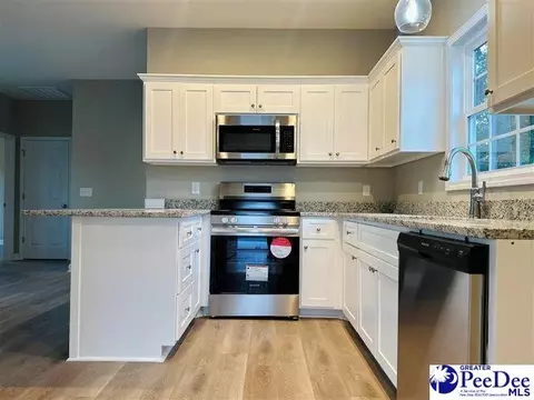 908 N 8th Ave, Dillon, SC 29536 photo 8