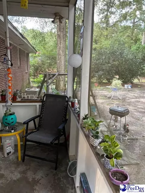 708 E Hampton St, Darlington, SC 29532 photo 11