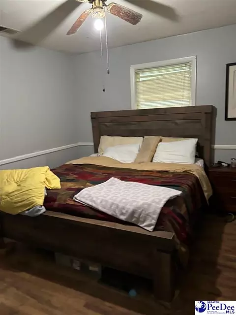 708 E Hampton St, Darlington, SC 29532 photo 6