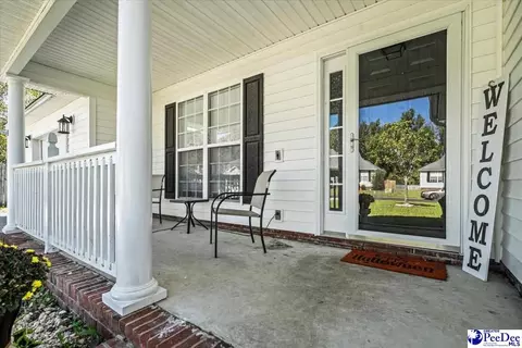 252 E Thorncliff Rd, Florence, SC 29505 photo 2