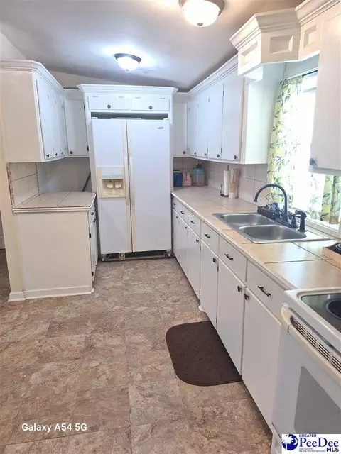 3645 Summertree Dr, Florence, SC 29506 photo 7