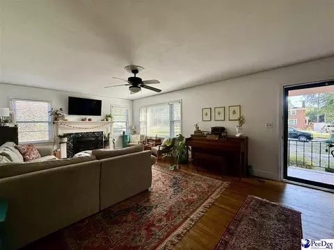 909 Mohawk Dr, Florence, SC 29501 photo 6