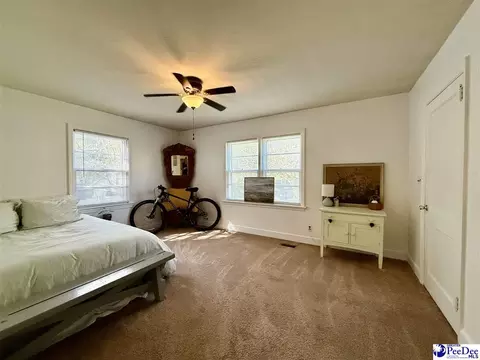 909 Mohawk Dr, Florence, SC 29501 photo 8