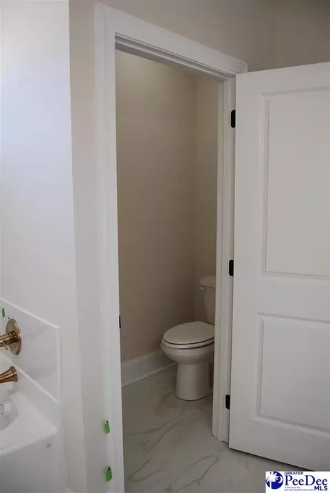 Bath - 5820 Clearbrook Rd, Effingham, SC 29541 photo 8 of 13
