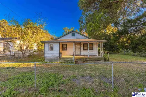 422 E 3rd Ave, Pamplico, SC 29583 photo 2