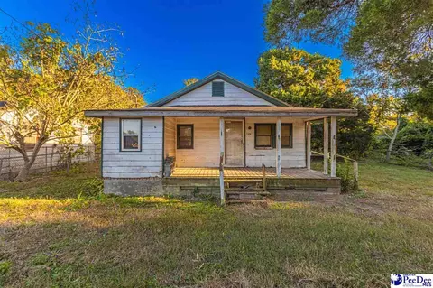 422 E 3rd Ave, Pamplico, SC 29583 photo 1