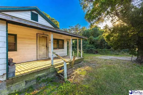 422 E 3rd Ave, Pamplico, SC 29583 photo 6