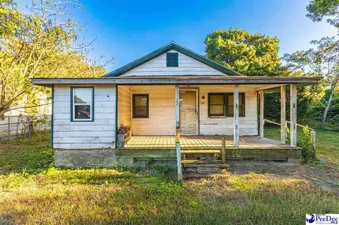 422 E 3rd Ave, Pamplico, SC 29583 photo 4
