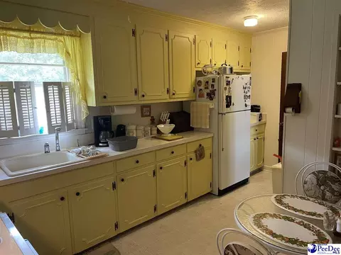502 Dianne Dr, Cheraw, SC 29520 photo 10