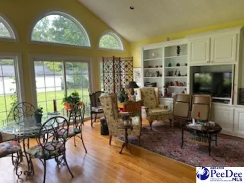 537 Roberts Rd, Dillon, SC 29536 photo 3