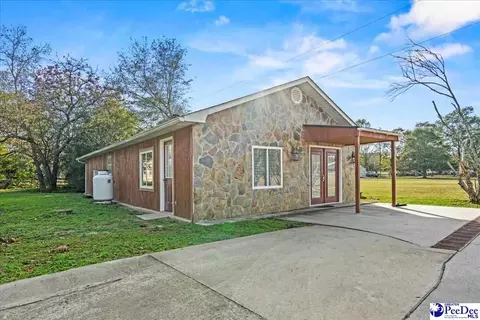 2522 Claussen Rd, Florence, SC 29506 photo 2